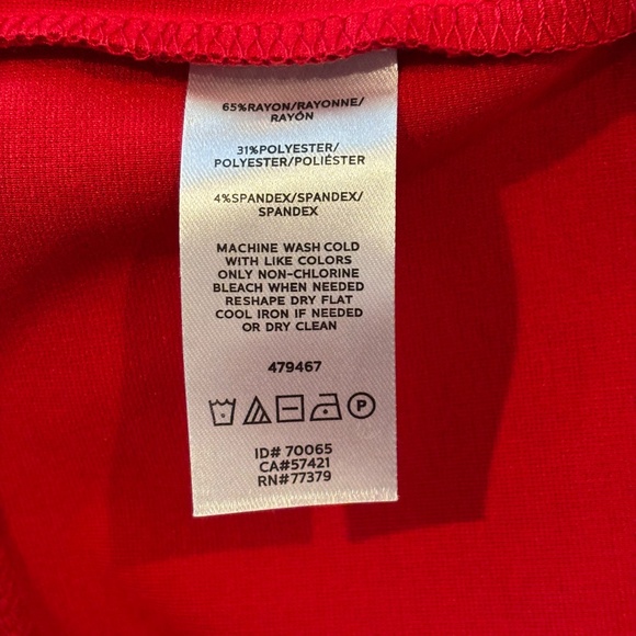 NWT Ann Taylor Factory 3/4 Sleeve Red SZ M Blouse V-Neck - Picture 9 of 9